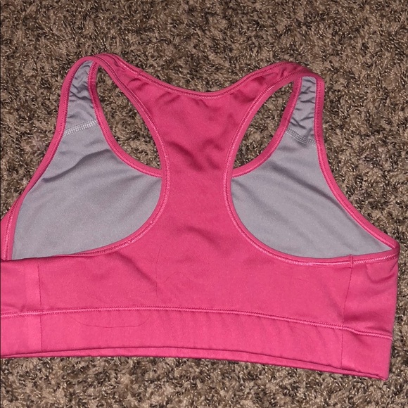 Nike dry fit sports bra - Picture 3 of 3
